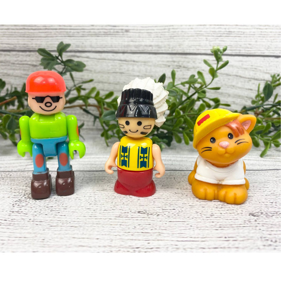 Vintage 1990's Playmates Little People and Fisher Price Toy set of Three - Picture 1 of 8